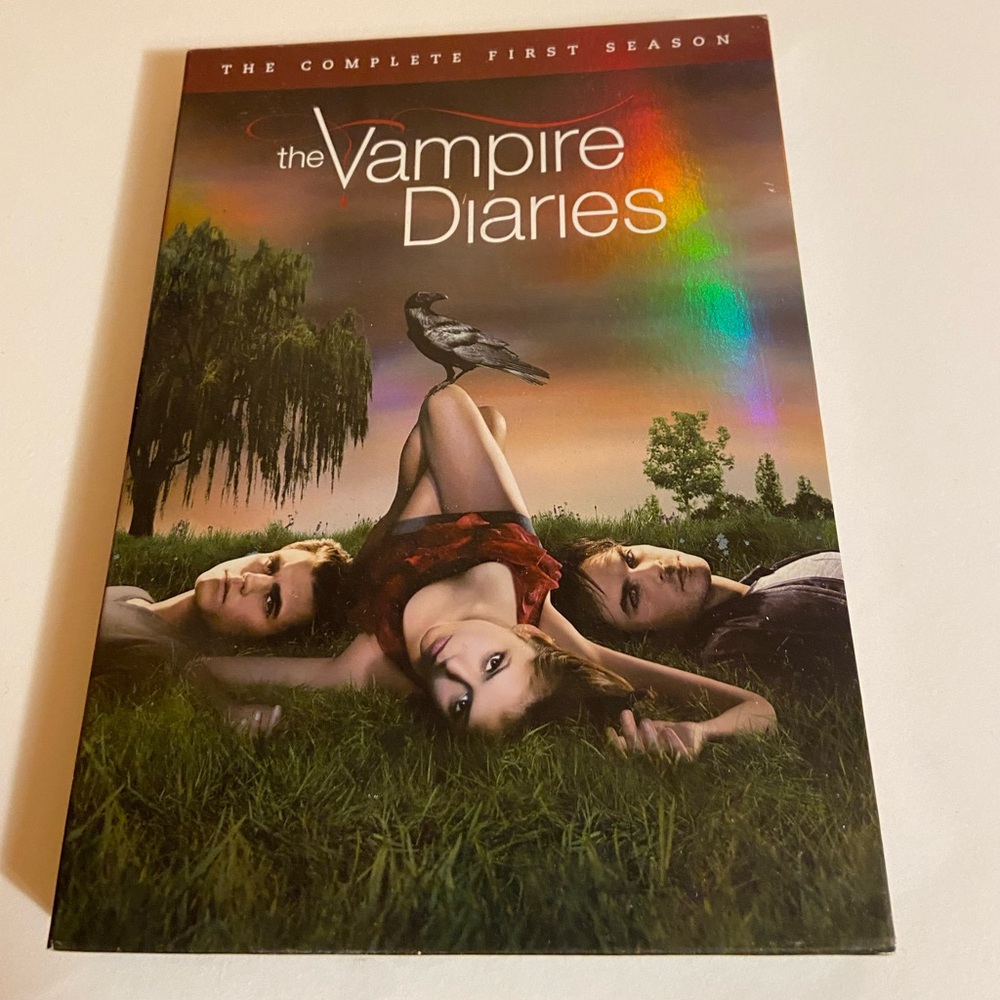 Vampire Diaries 4 Seasons (Seasons 1,2,3,4)